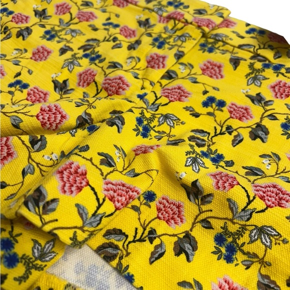 Ann Taylor Loft Riviera 4” Shorts NWT Yellow Floral Tapestry Flat Front Sz 0P - Picture 5 of 9